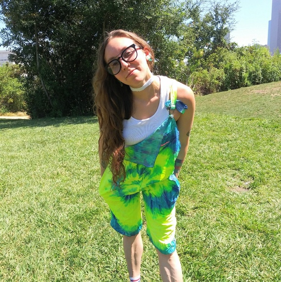 [ tie dye overall romper one size ] - Picture 2 of 8